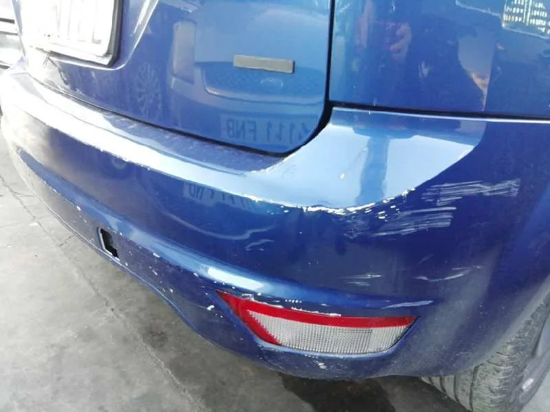 Paragolpes Trasero para Ford Focus Lim. (Cb4)