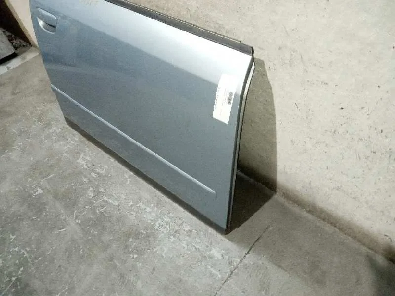 Puerta Delantera Derecha para Audi A4 Berlina (8E)