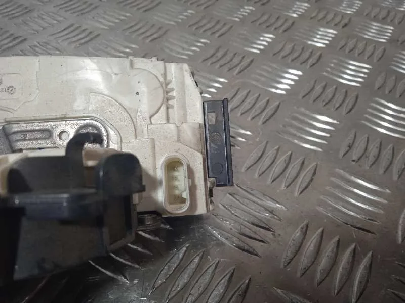 Cerradura Puerta Trasera Derecha para Mercedes-Benz Clase C (W204) Lim.