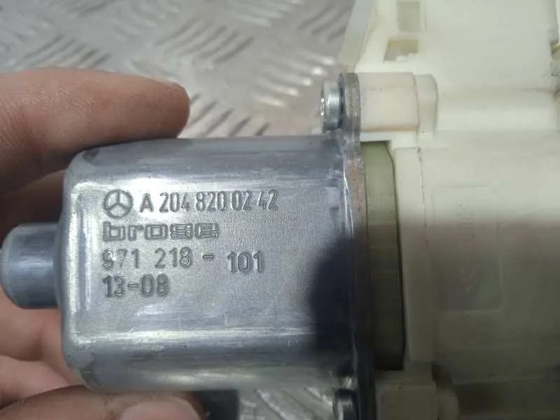 Motor Elevalunas Delantero Derecho para Mercedes-Benz Clase C (W204) Lim.