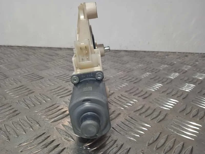 Motor Elevalunas Delantero Izquierdo para Mercedes-Benz Clase C (W204) Lim.