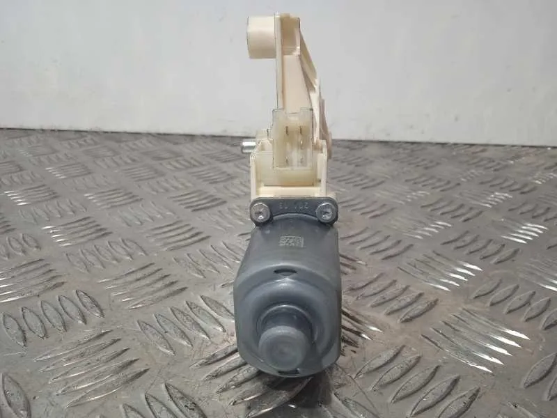 Motor Elevalunas Trasero Derecho para Mercedes-Benz Clase C (W204) Lim.