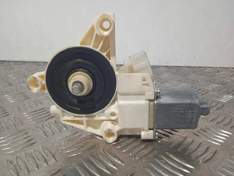Motor Elevalunas Trasero Derecho para Mercedes-Benz Clase C (W204) Lim.