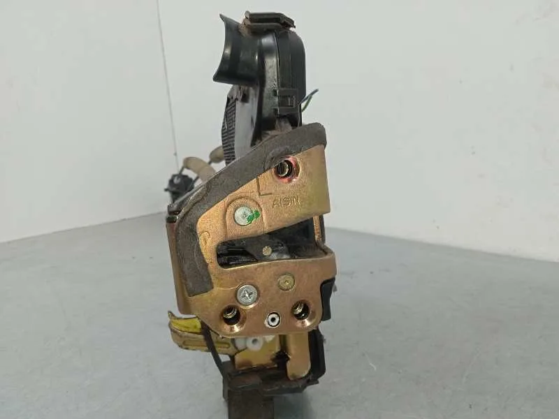 Cerradura Puerta Delantera Izquierda para Toyota Corolla (E12)