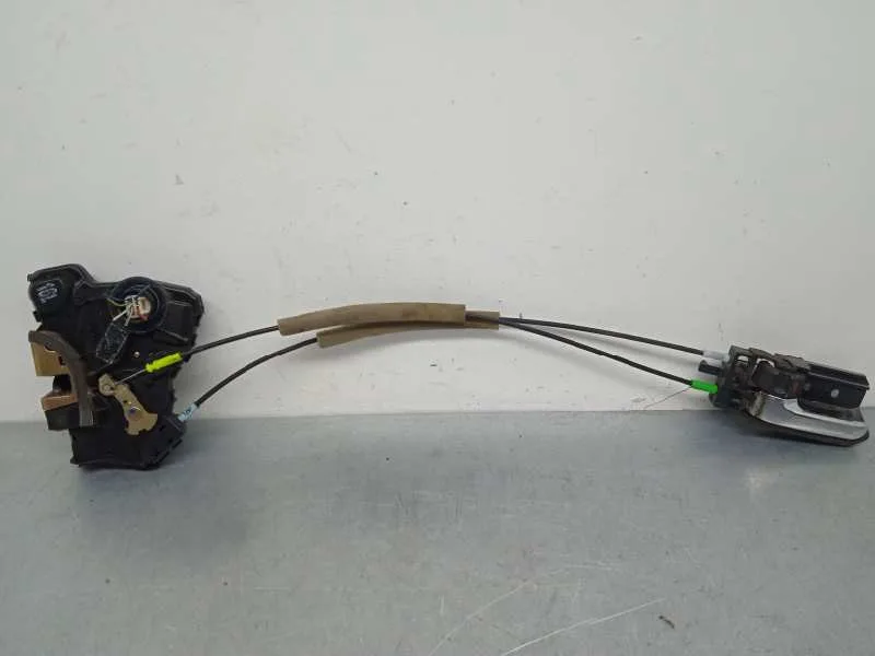 Cerradura Puerta Delantera Izquierda para Toyota Corolla (E12)