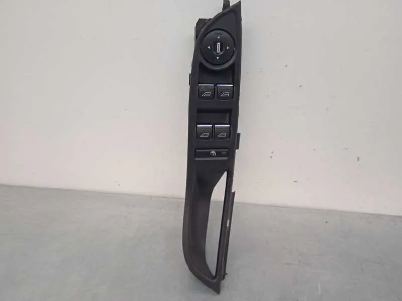 Mando Elevalunas Delantero Izquierdo para Ford Focus Lim. (Cb8)