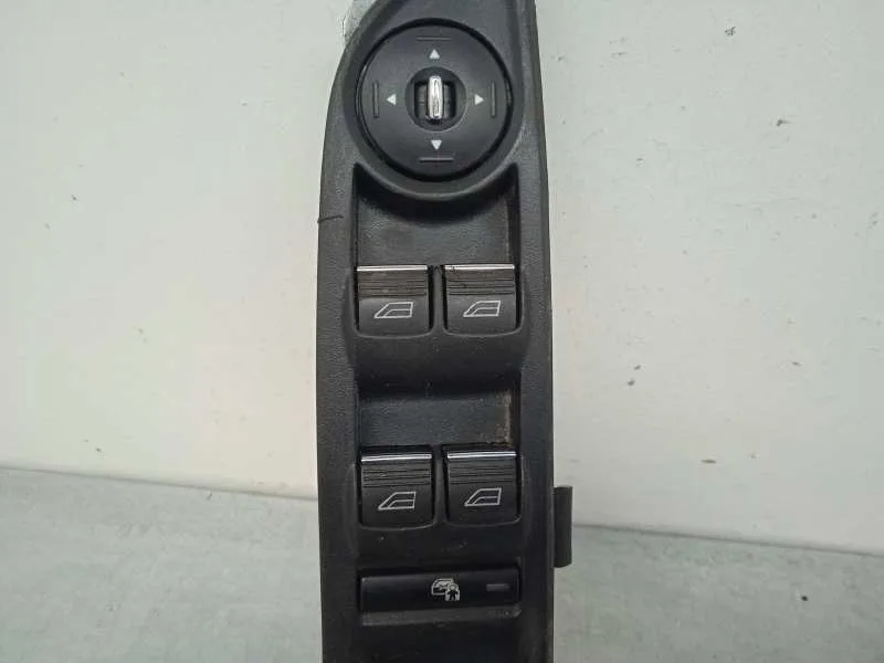 Mando Elevalunas Delantero Izquierdo para Ford Focus Lim. (Cb8)