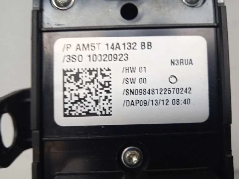 Mando Elevalunas Delantero Izquierdo para Ford Focus Lim. (Cb8)