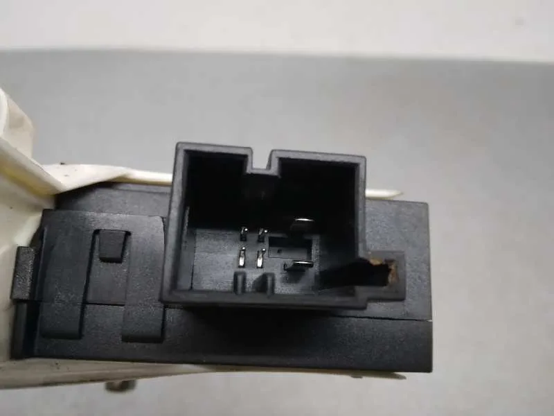 Motor Elevalunas Delantero Izquierdo para Audi A6 Berlina (4F2)