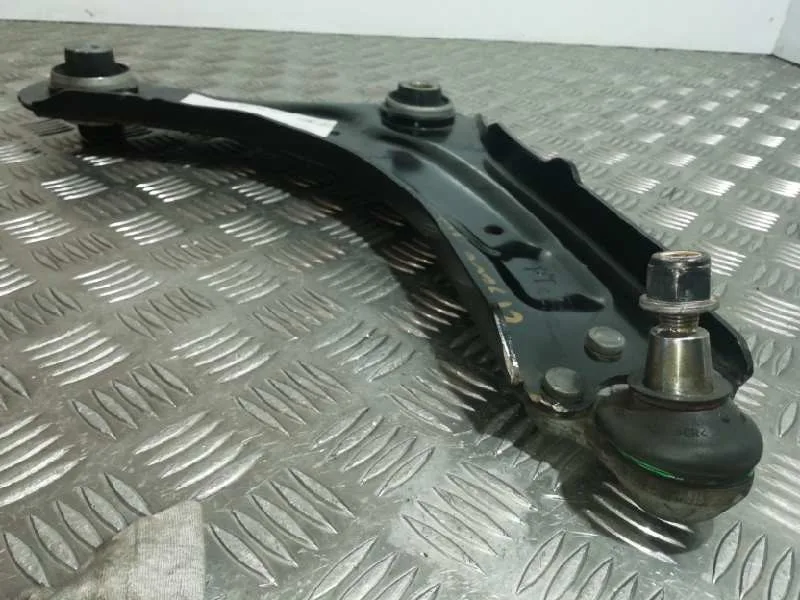 Brazo Suspension Inferior Delantero Derecho para Renault Megane Iii Sport Tourer