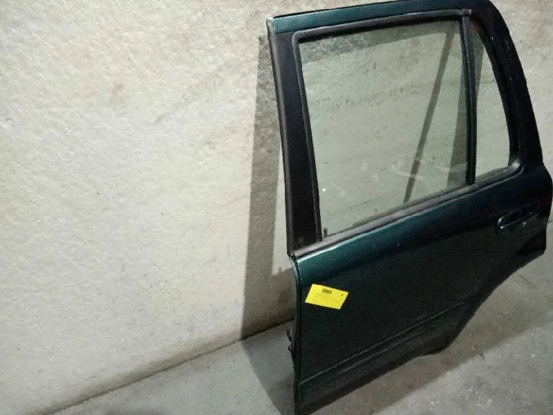 Puerta Trasera Izquierda para Honda Cr-V (Rd1/3)