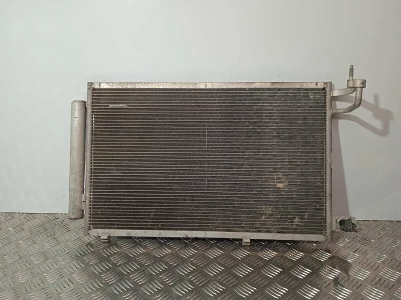 Condensador / Radiador Aire Acondicionado para Ford Fiesta (Cb1)