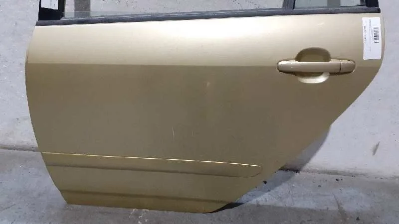Puerta Trasera Izquierda para Toyota Corolla Verso (E12)