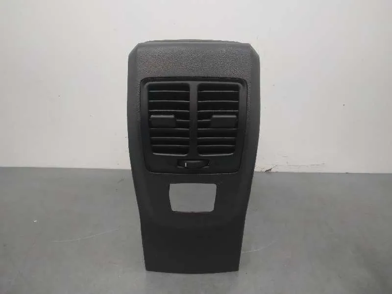 Apoyabrazos Central para Ford Kuga (Cbs)