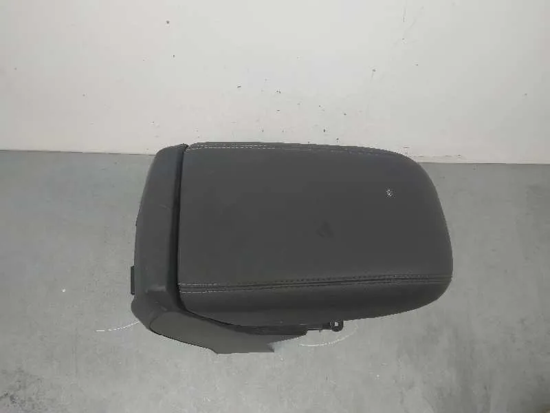 Apoyabrazos Central para Ford Kuga (Cbs)