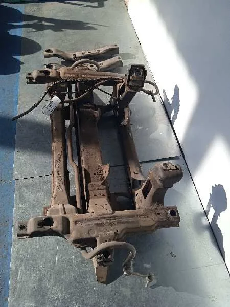 Puente Delantero para Mercedes-Benz Sprinterii Caja Cerrada (Desde 01.06)