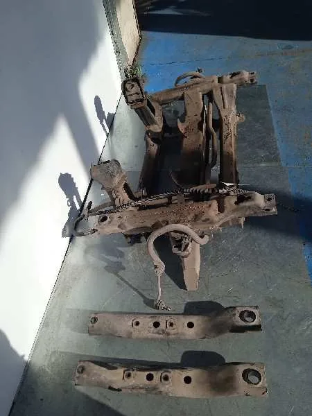 Puente Delantero para Mercedes-Benz Sprinterii Caja Cerrada (Desde 01.06)