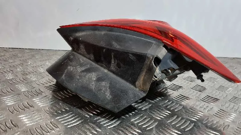 Piloto Trasero Izquierdo para Bmw Serie 1 Lim. (F20)