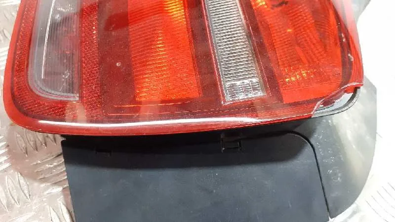 Piloto Trasero Izquierdo para Bmw Serie 1 Lim. (F20)