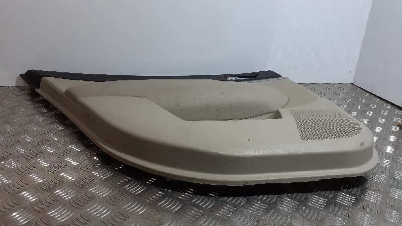 Guarnecido Puerta Trasera Izquierda para Subaru Legacy Lim. B14