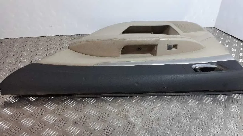 Guarnecido Puerta Trasera Derecha para Subaru Legacy Lim. B14