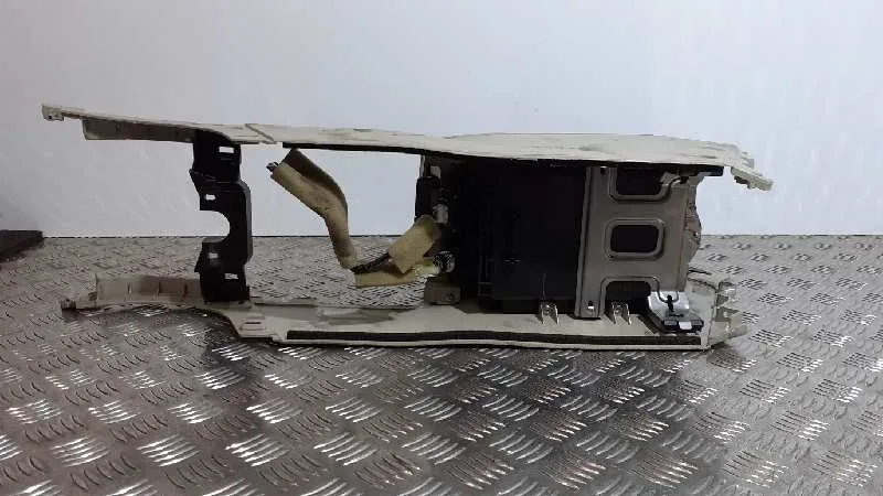 Apoyabrazos Central para Subaru Legacy Lim. B14