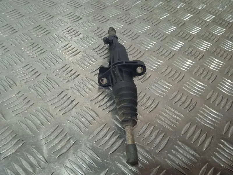 Bombin Embrague para Fiat Ducato Caja Cerr. Techo Sobreelev.(Desde 03.02)