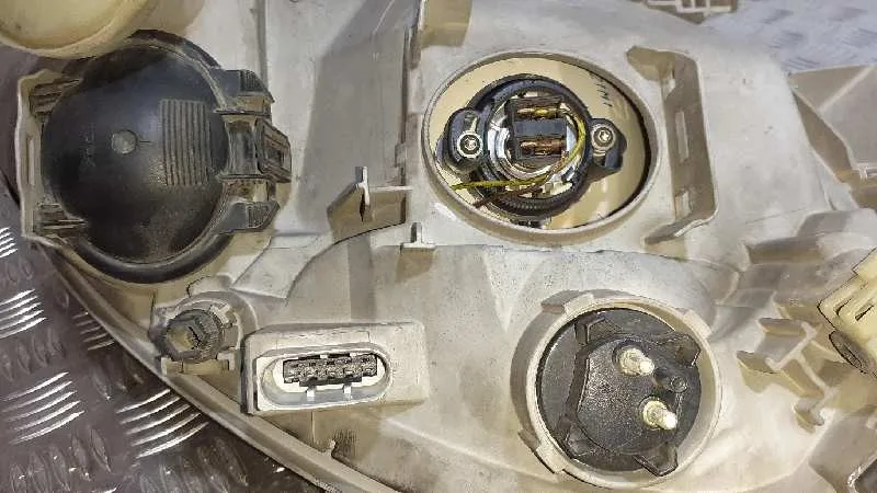 Faro Izquierdo para Mercedes-Benz Clase A (W168)