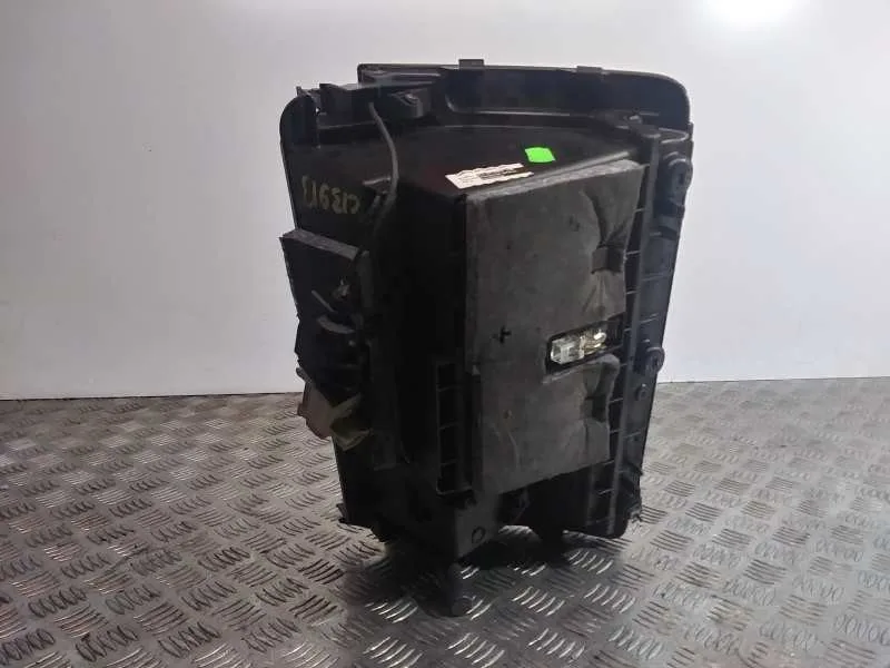 Guantera para Audi Q7 (4L)