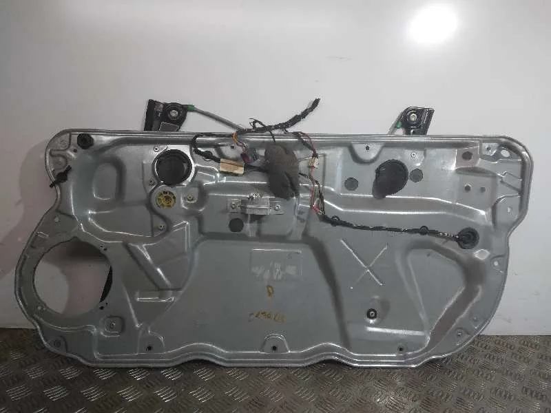 Elevalunas Delantero Derecho para Volkswagen Polo (9N3)