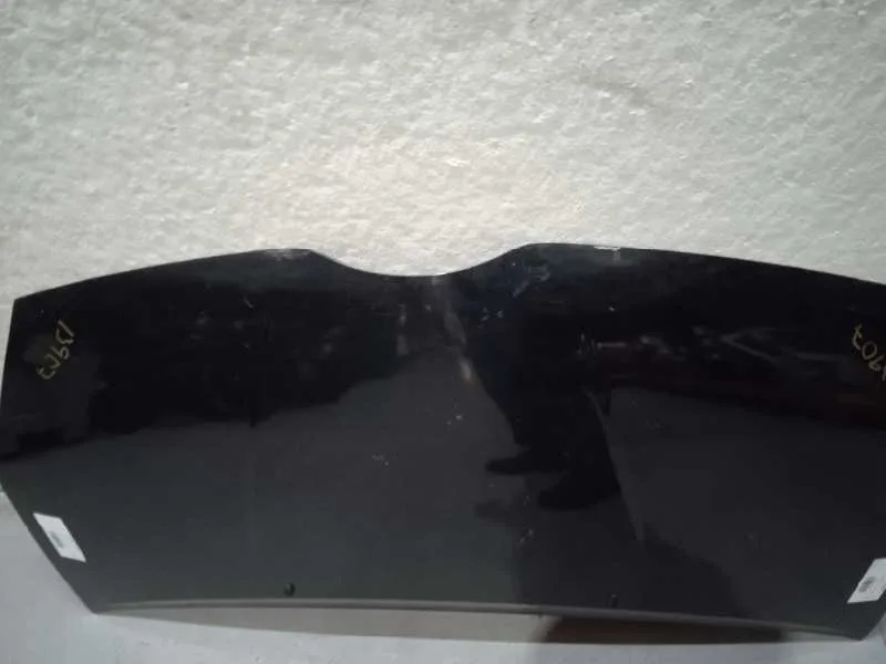 Capot para Toyota Corolla Verso (R1)