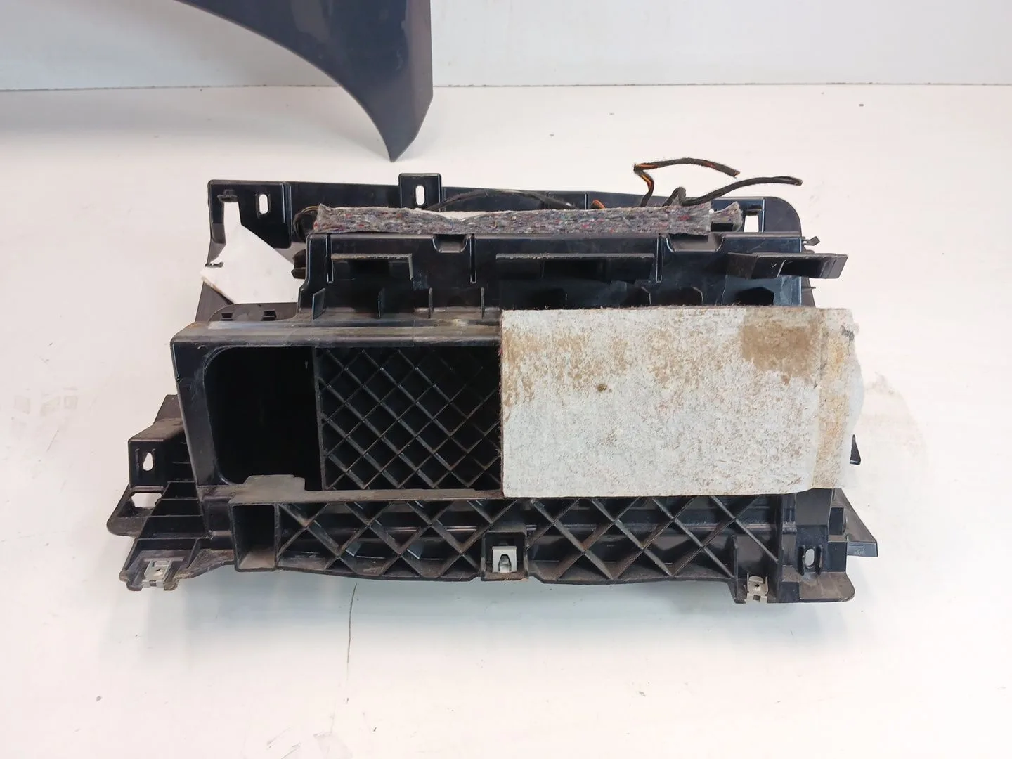 Guantera para Bmw X1 (E84)