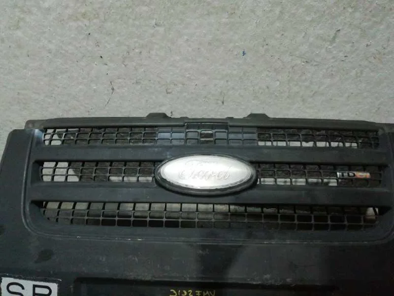 Paragolpes Delantero para Ford Transit Caja Abierta '06