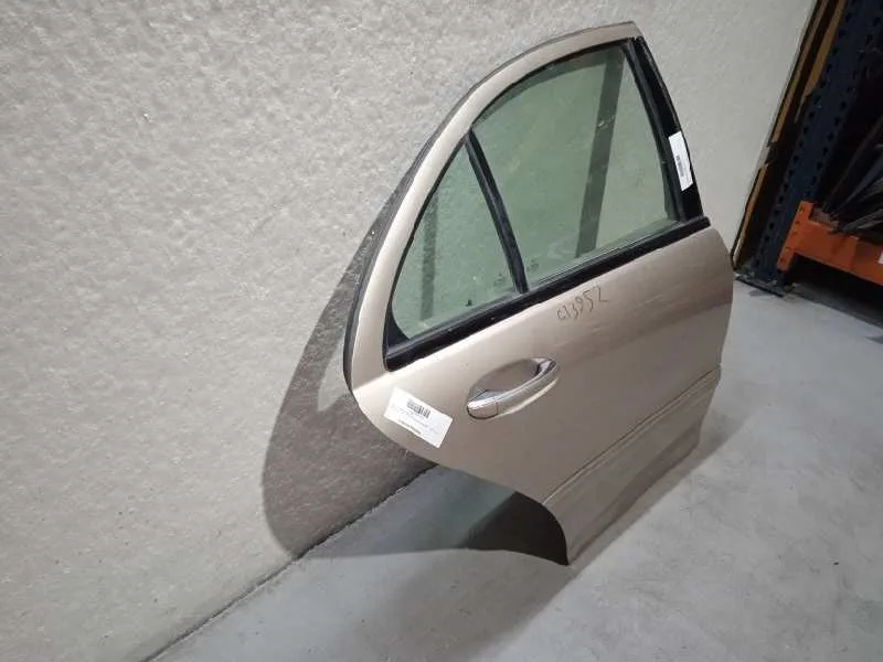 Puerta Trasera Derecha para Mercedes-Benz Clase C (W203) Berlina