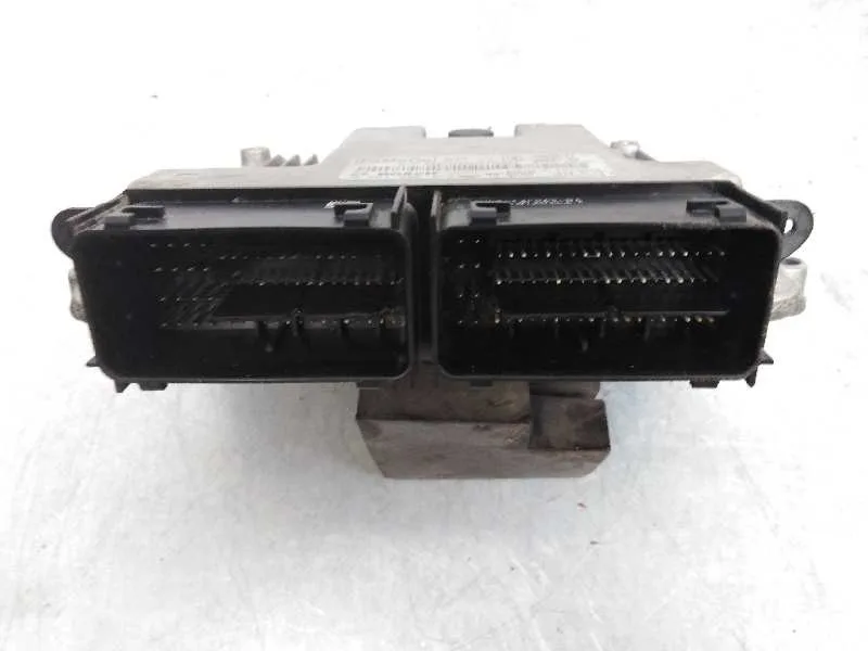 Centralita Motor Uce para Ford Fiesta (Ccn)
