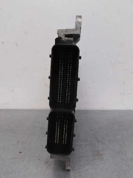 Centralita Motor Uce para Mercedes-Benz Clase C (W204) Lim.