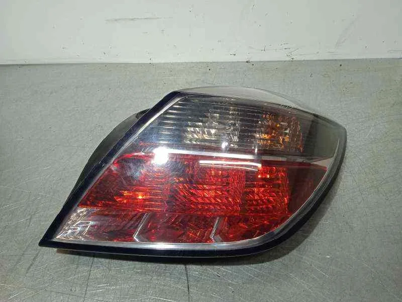 Piloto Trasero Derecho para Opel Astra Gtc