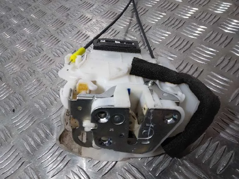 Cerradura Puerta Delantera Derecha para Subaru Impreza G12