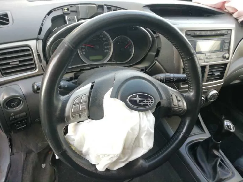 Volante para Subaru Impreza G12