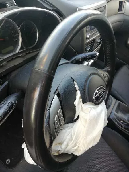 Volante para Subaru Impreza G12