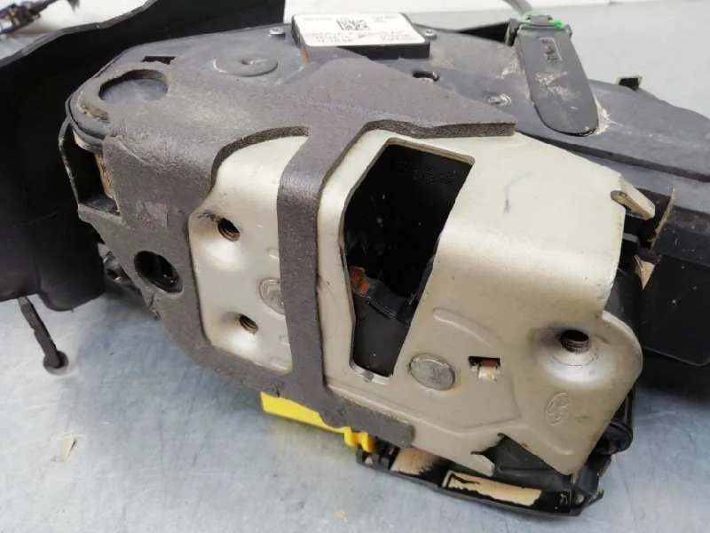 Cerradura Puerta Delantera Izquierda para Ford Kuga (Cbs)