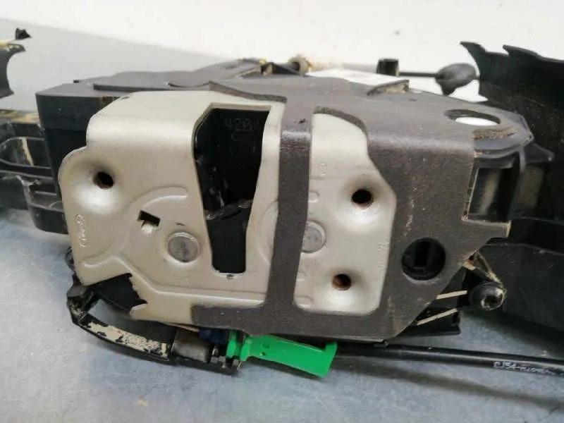 Cerradura Puerta Trasera Derecha para Ford Kuga (Cbs)