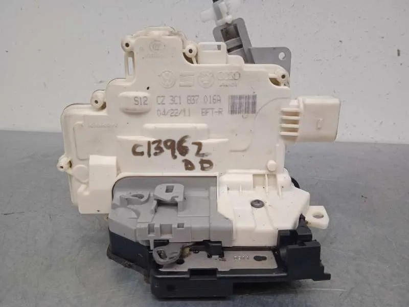 Cerradura Puerta Delantera Derecha para Volkswagen Passat Lim. (362)