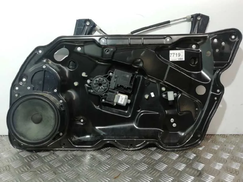 Elevalunas Delantero Derecho para Volkswagen Passat Lim. (362)