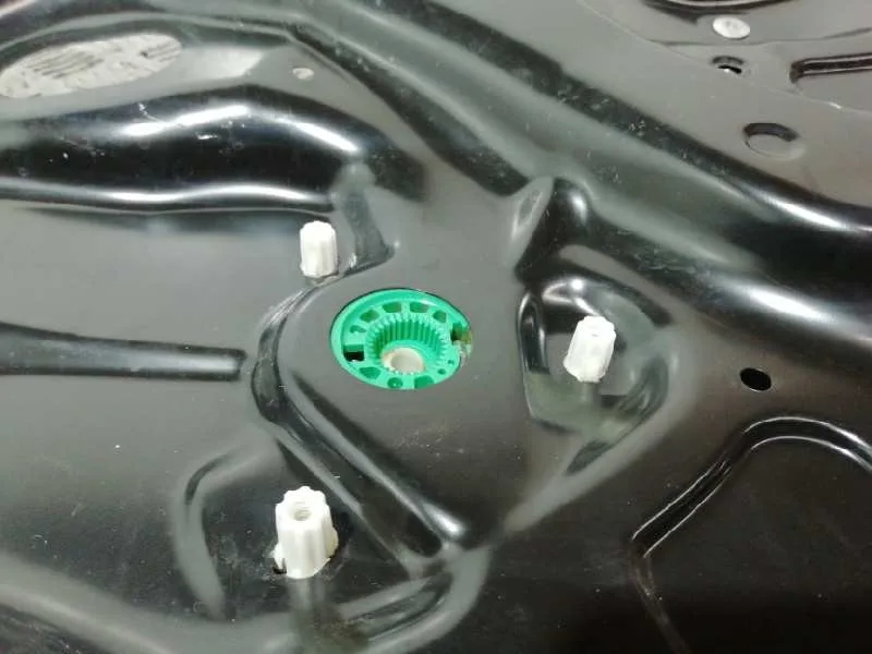 Elevalunas Trasero Derecho para Volkswagen Passat Lim. (362)