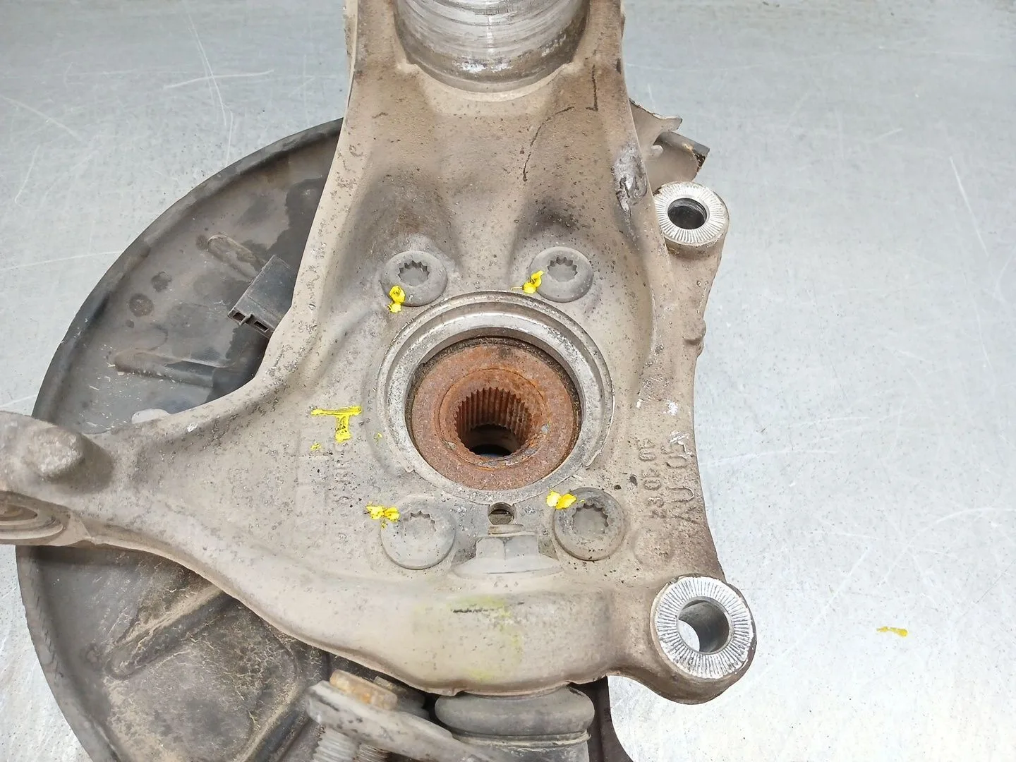 Mangueta Delantera Izquierda para Volkswagen Passat Lim. (362)