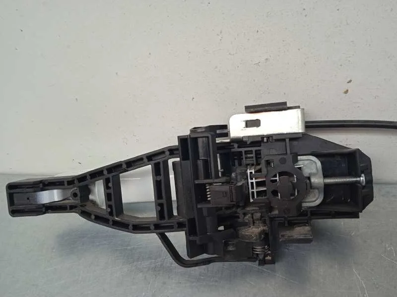 Maneta Exterior Delantera Derecha para Ford Focus Lim.