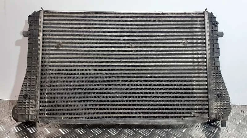 Intercooler para Skoda Octavia Berlina (1Z3)