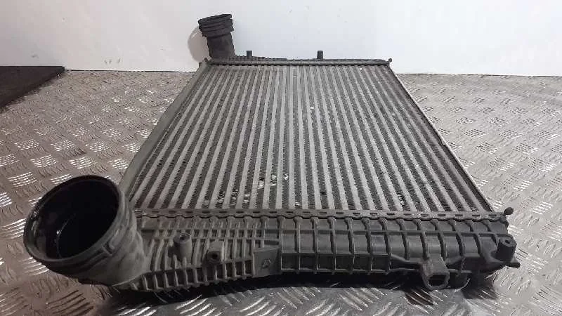 Intercooler para Skoda Octavia Berlina (1Z3)