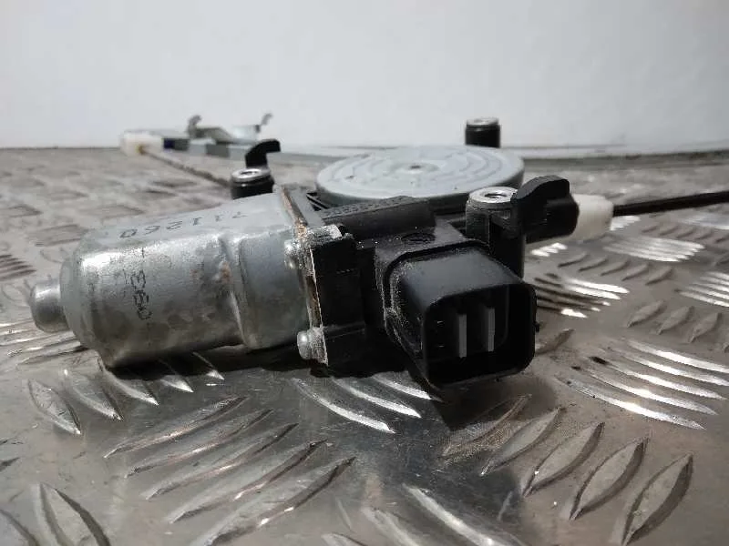 Elevalunas Delantero Derecho para Subaru Impreza G12